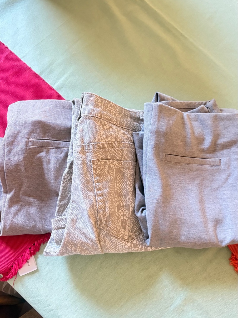 Chico's Light Gray Jeggings with Subtle Snake-Print Panel